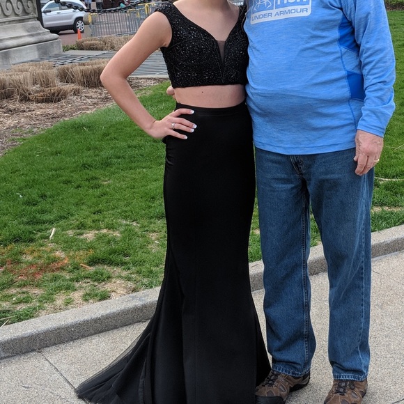 Prom Dress - Picture 2 of 4